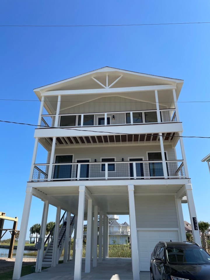 38 Laguna living space