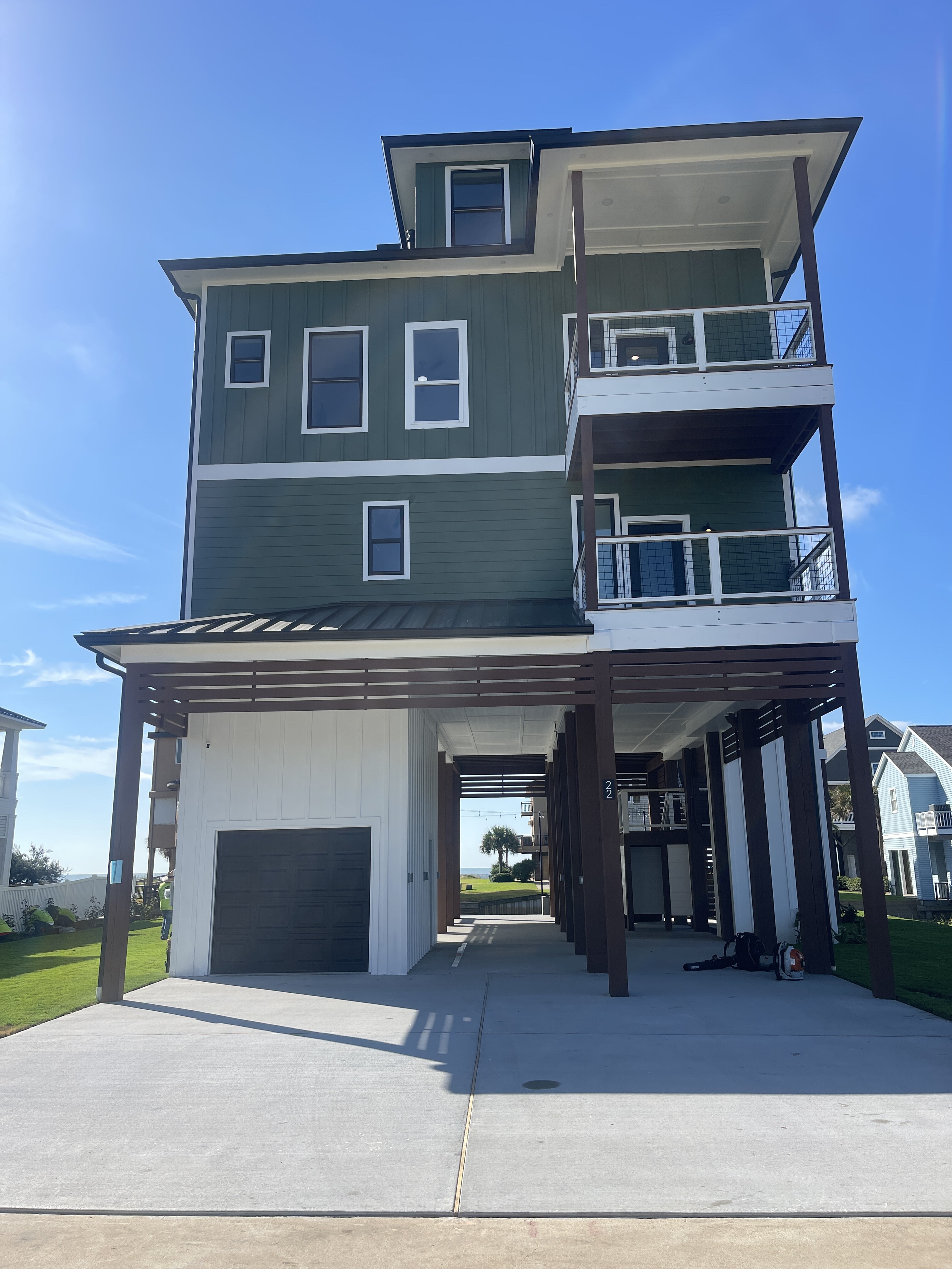 4408 Beach Haven detail